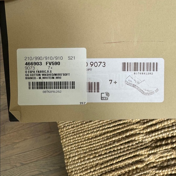 Men’s Gucci canvas shoes - Picture 6 of 6